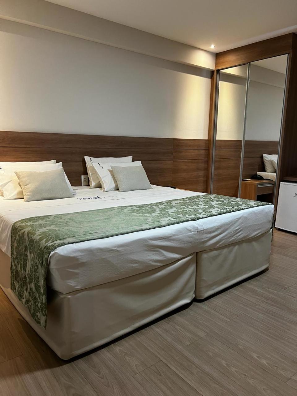 Vista Azul Apart Hotel - Vista Pinheiros Pedra Azul  Kültér fotó